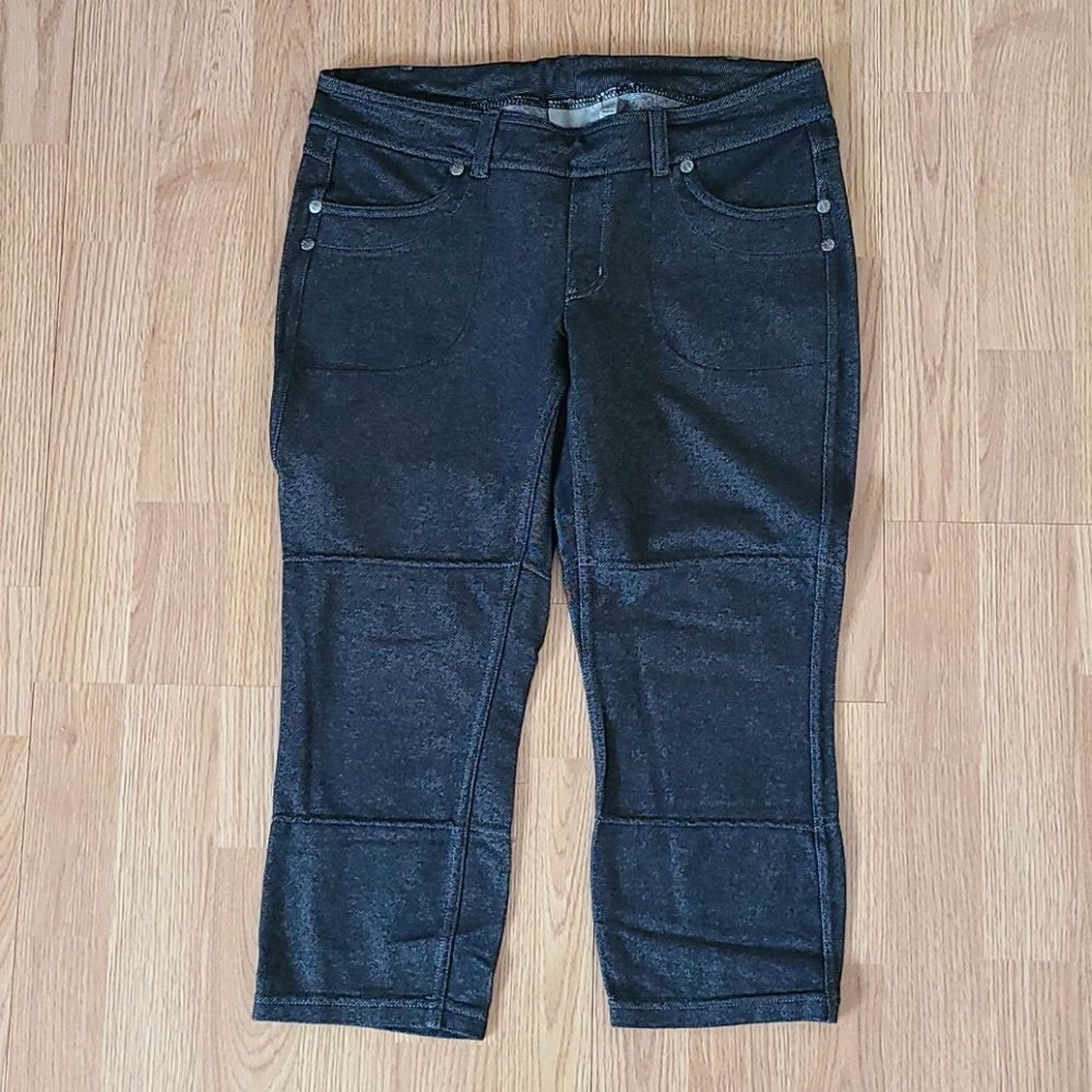 Athleta Capri Leggings